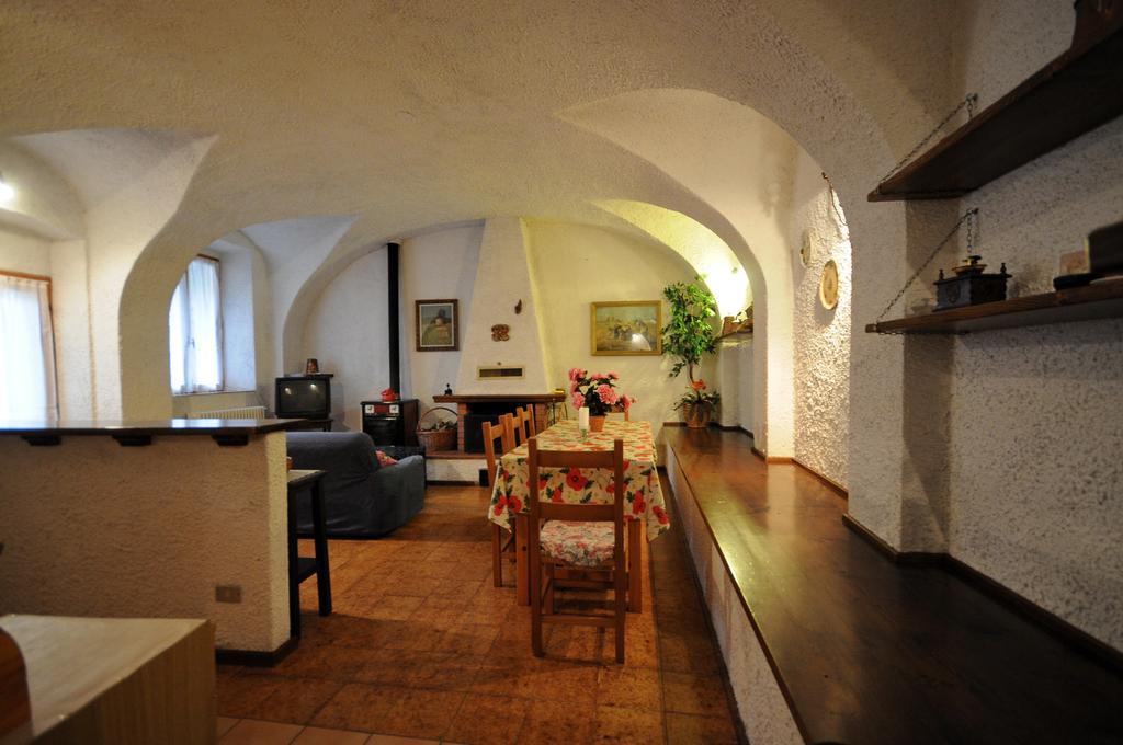 Villa Casa Anna Pieve Di Ledro Zimmer foto